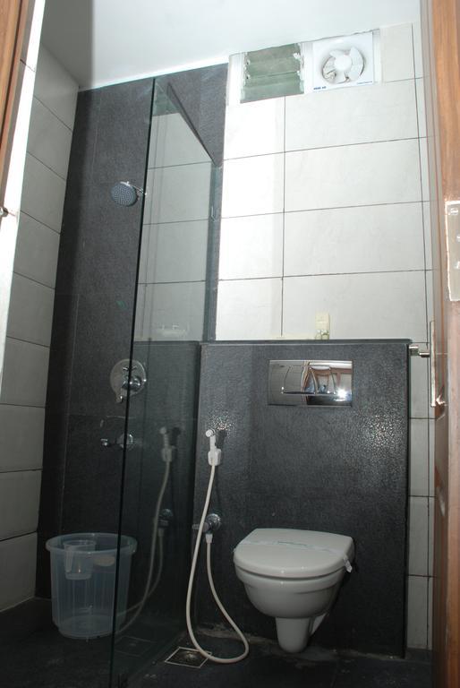Hotel Pla Amrith Inn Tiruchirappalli Экстерьер фото