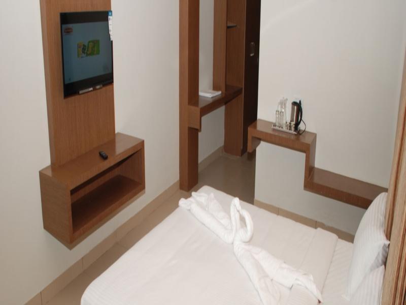 Hotel Pla Amrith Inn Tiruchirappalli Экстерьер фото